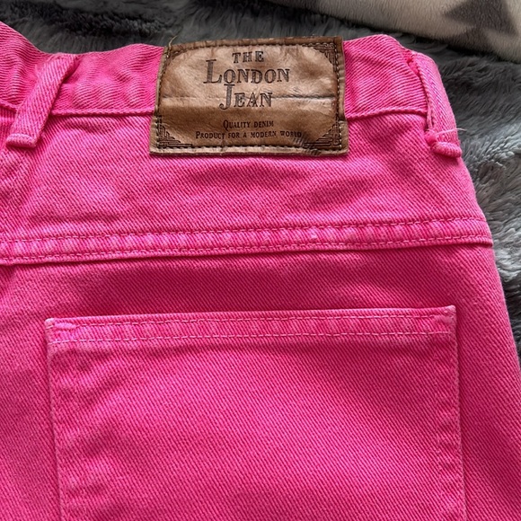 Ladies pink jeans high waisted from Moda Int’l - Picture 2 of 8